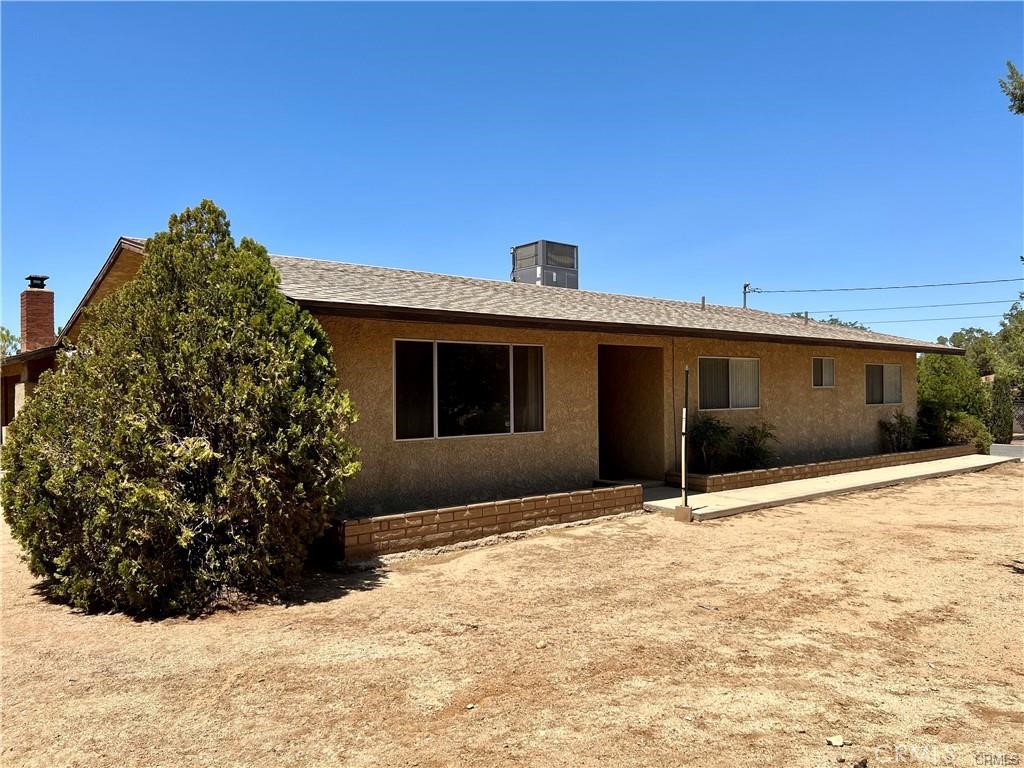 8978 7th Property Photo 1