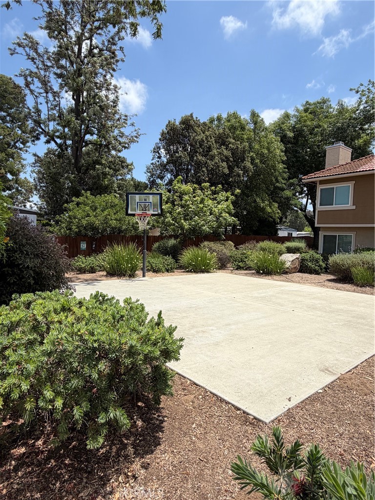 10730 Holly Meadows B Property Photo 24