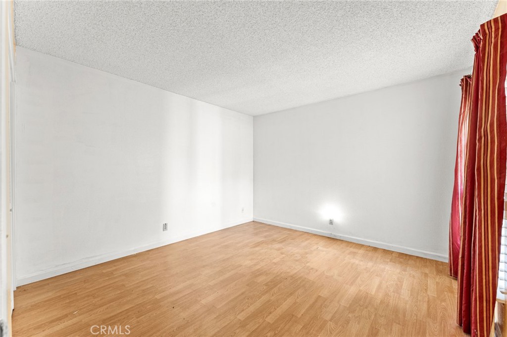 1130 E Alosta B102 Property Photo 17