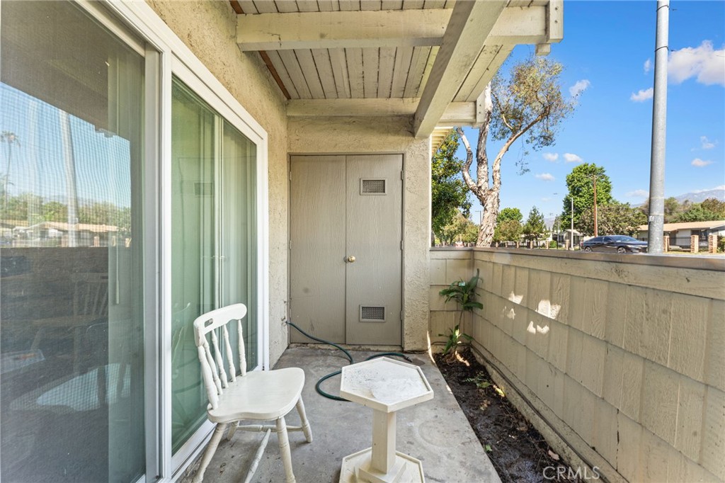 1130 E Alosta B102 Property Photo 19