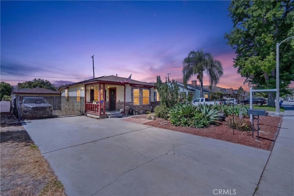 1642 Vejar Property Photo 17