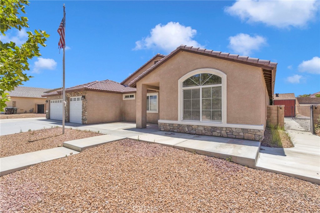 17877 Cabazon Property Photo 5