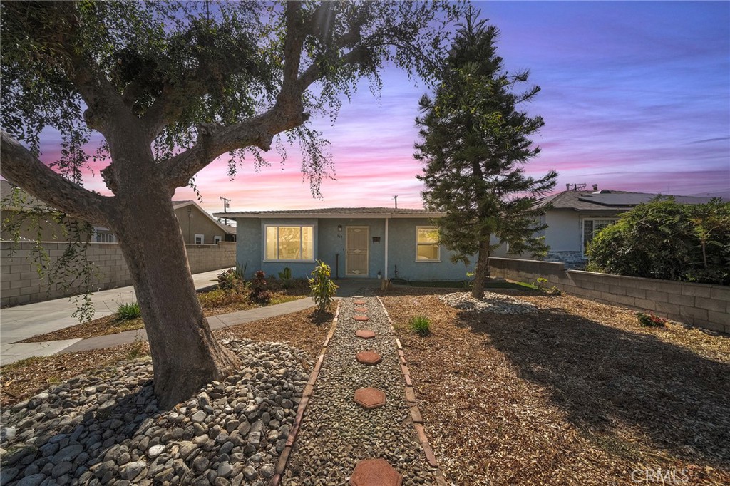 543 N Angeleno Avenue Property Photo 1