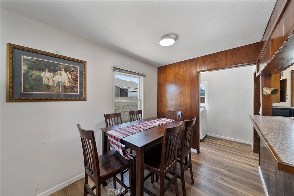 543 N Angeleno Avenue Property Photo 7