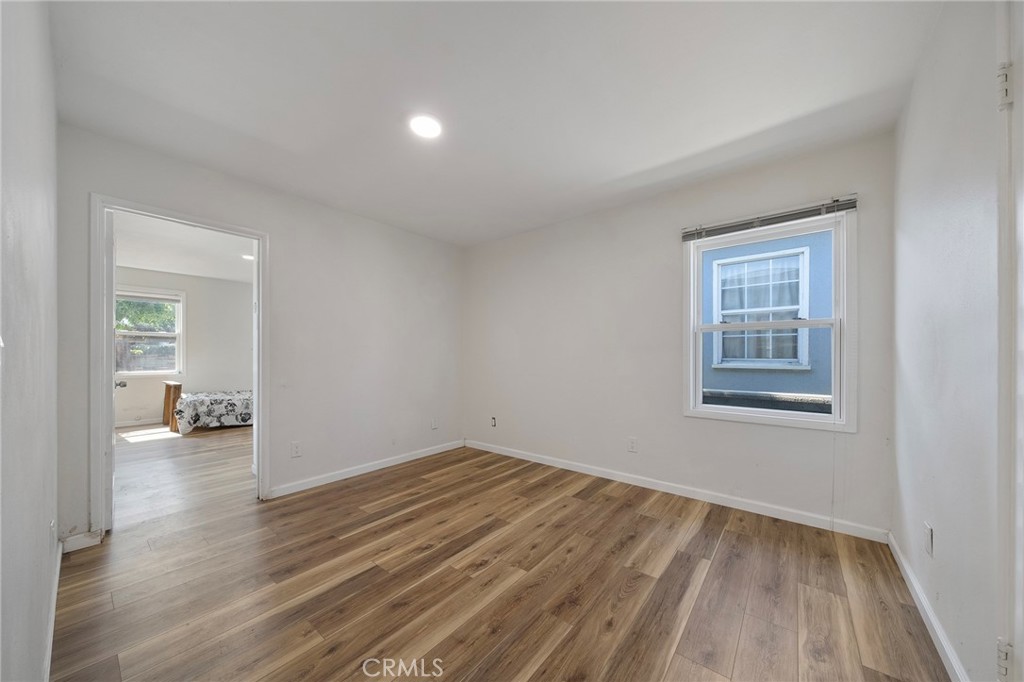 543 N Angeleno Avenue Property Photo 13