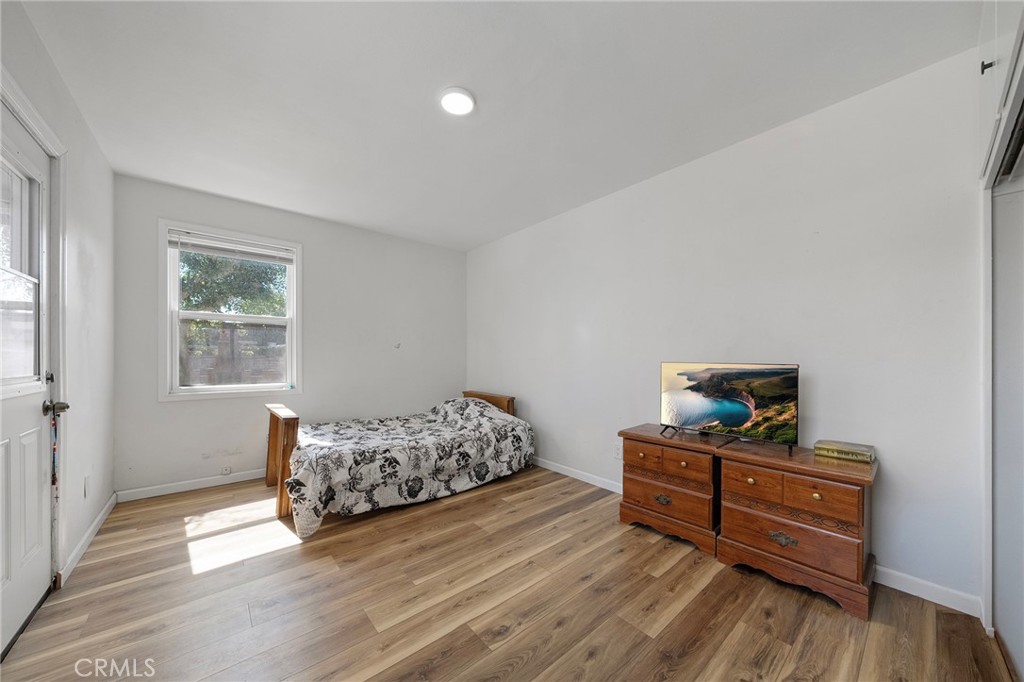 543 N Angeleno Avenue Property Photo 15