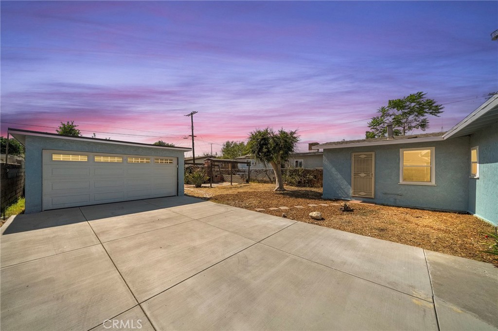 543 N Angeleno Avenue Property Photo 18