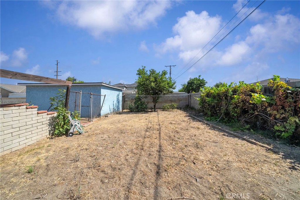 543 N Angeleno Avenue Property Photo 22