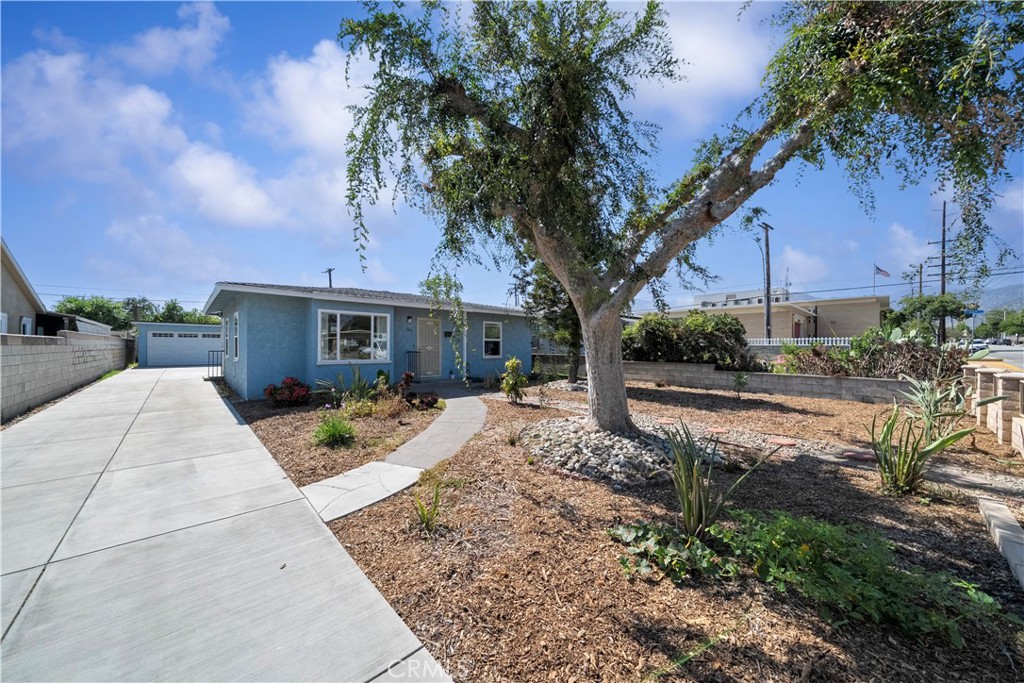 543 N Angeleno Avenue Property Photo 25