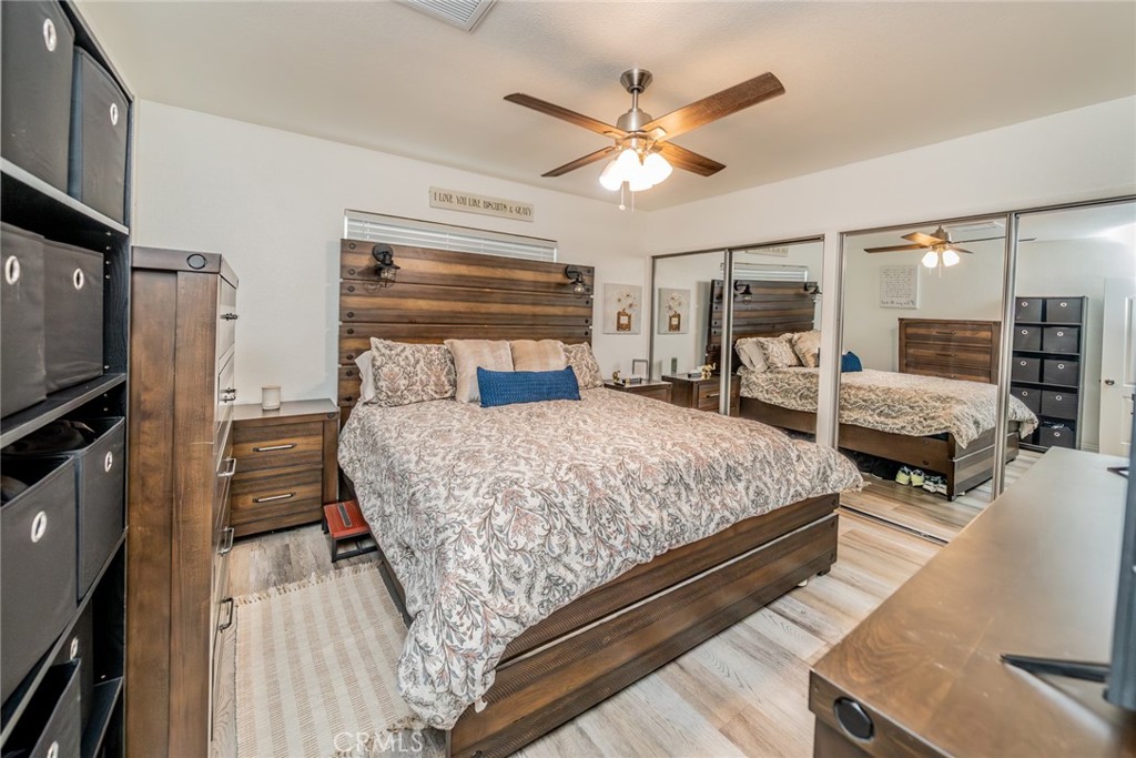 5312 N Mountain View Property Photo 31