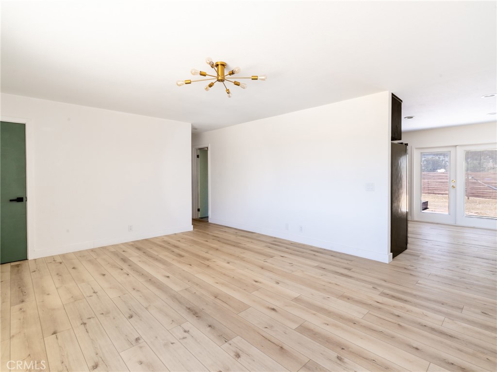 62044 Valley View Property Photo 9