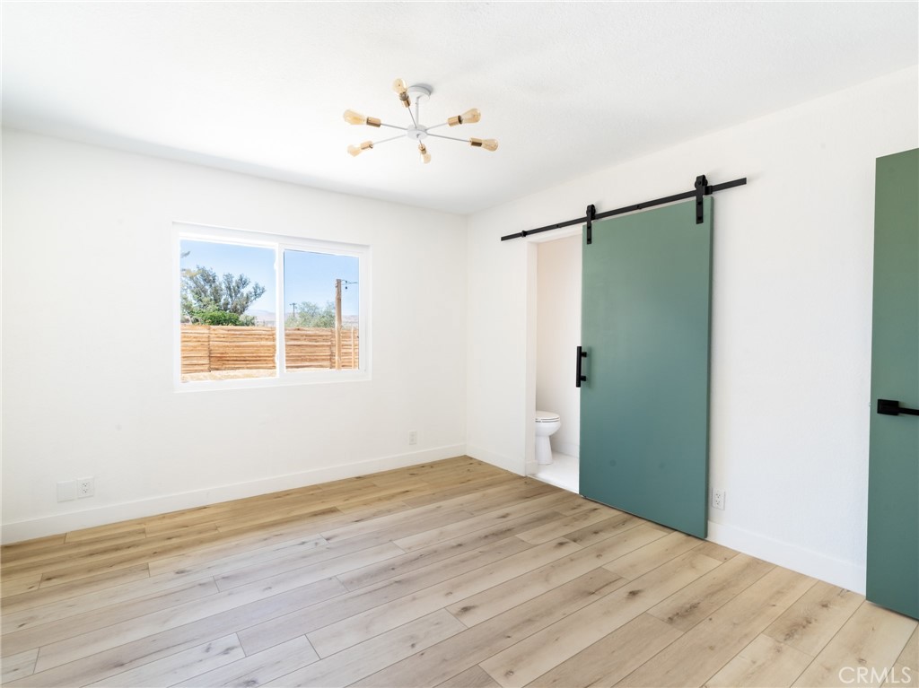 62044 Valley View Property Photo 14