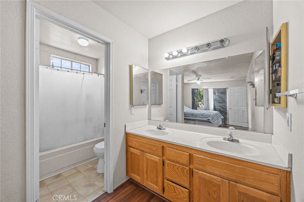 1450 W 9th Property Photo 19