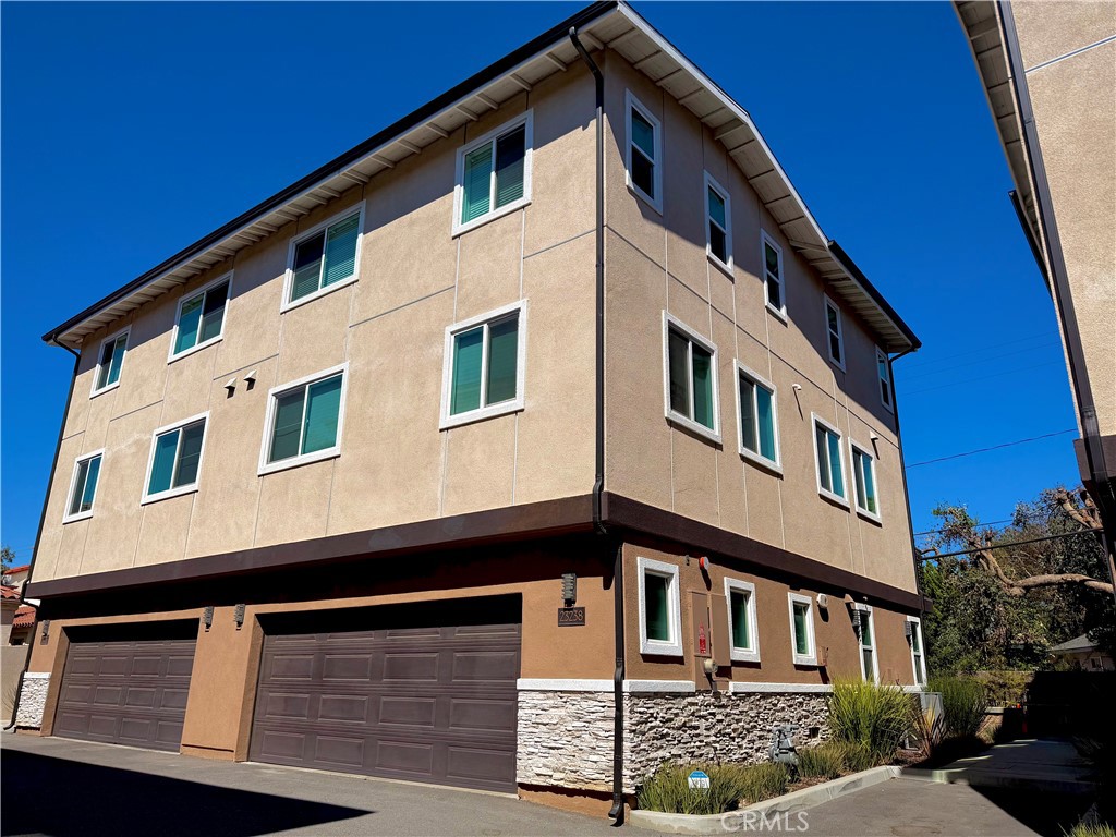 23238 Marigold Property Photo 4