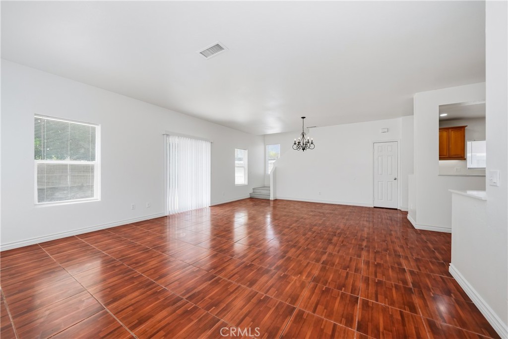 201 E King Property Photo 8