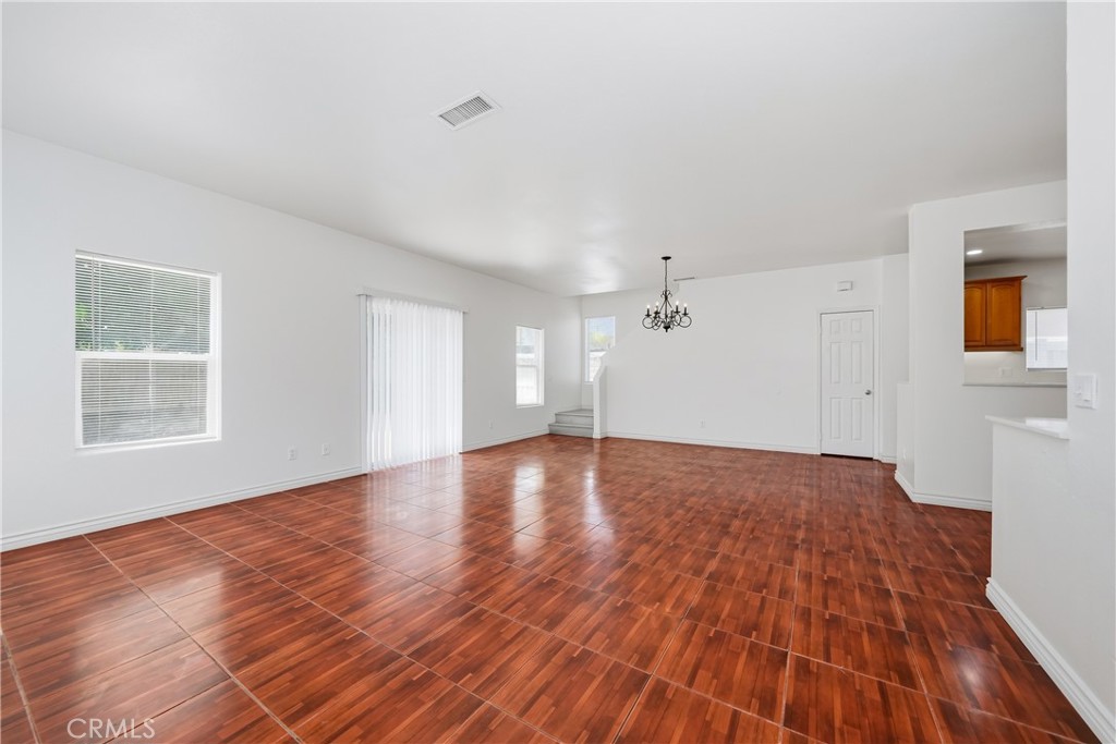 201 E King Property Photo 8