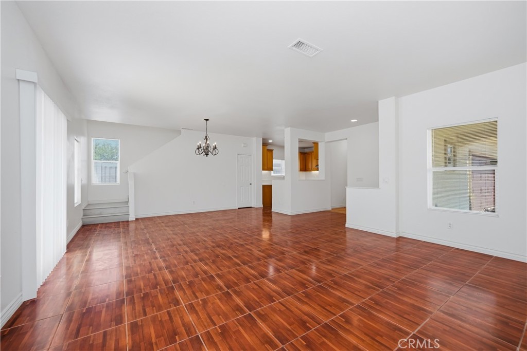 201 E King Property Photo 11