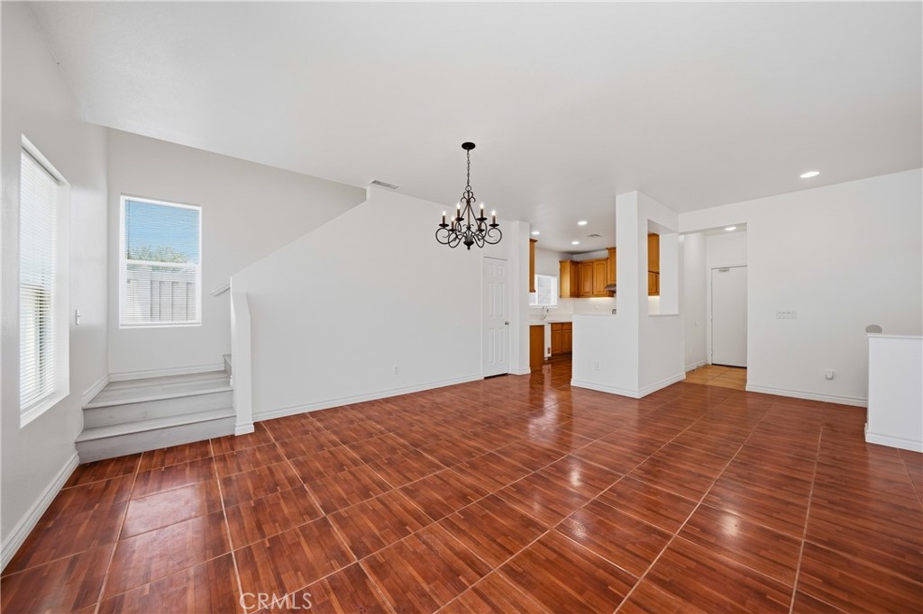 201 E King Property Photo 14
