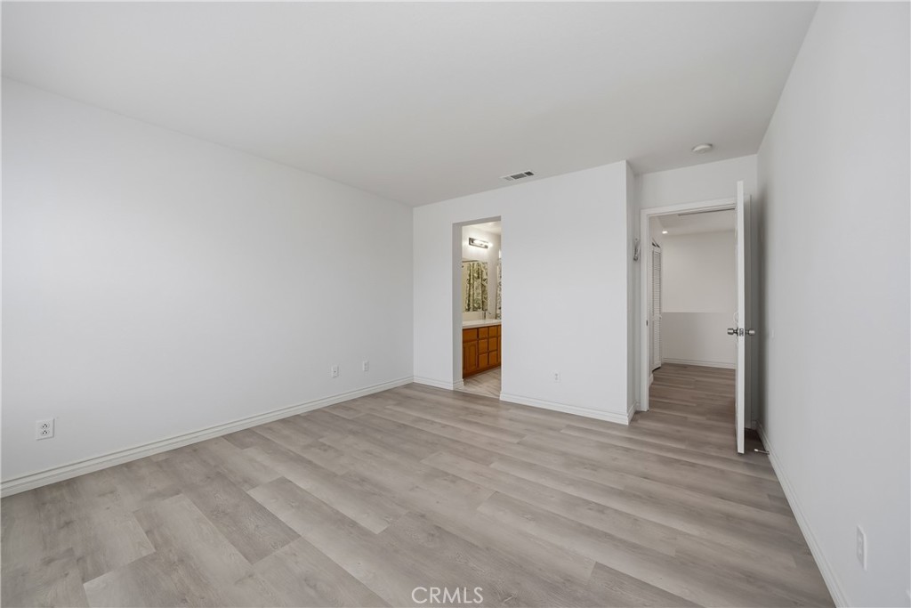 201 E King Property Photo 15