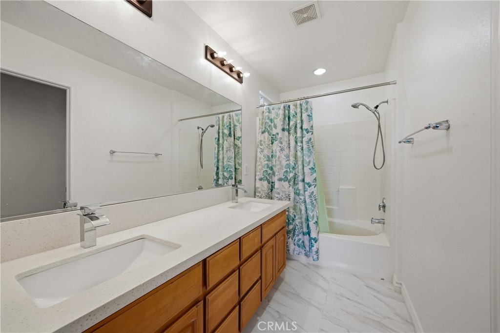 201 E King Property Photo 19