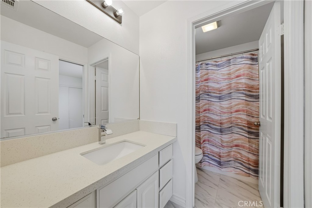 201 E King Property Photo 22