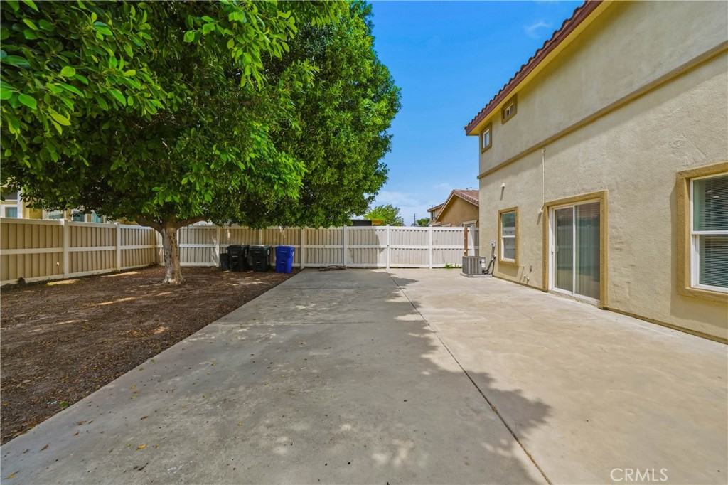 201 E King Property Photo 26