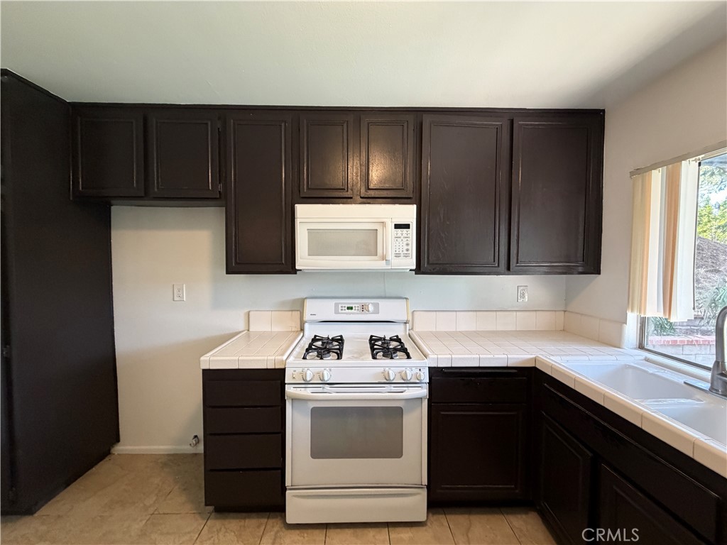 12829 Mclennan Avenue Property Photo 16