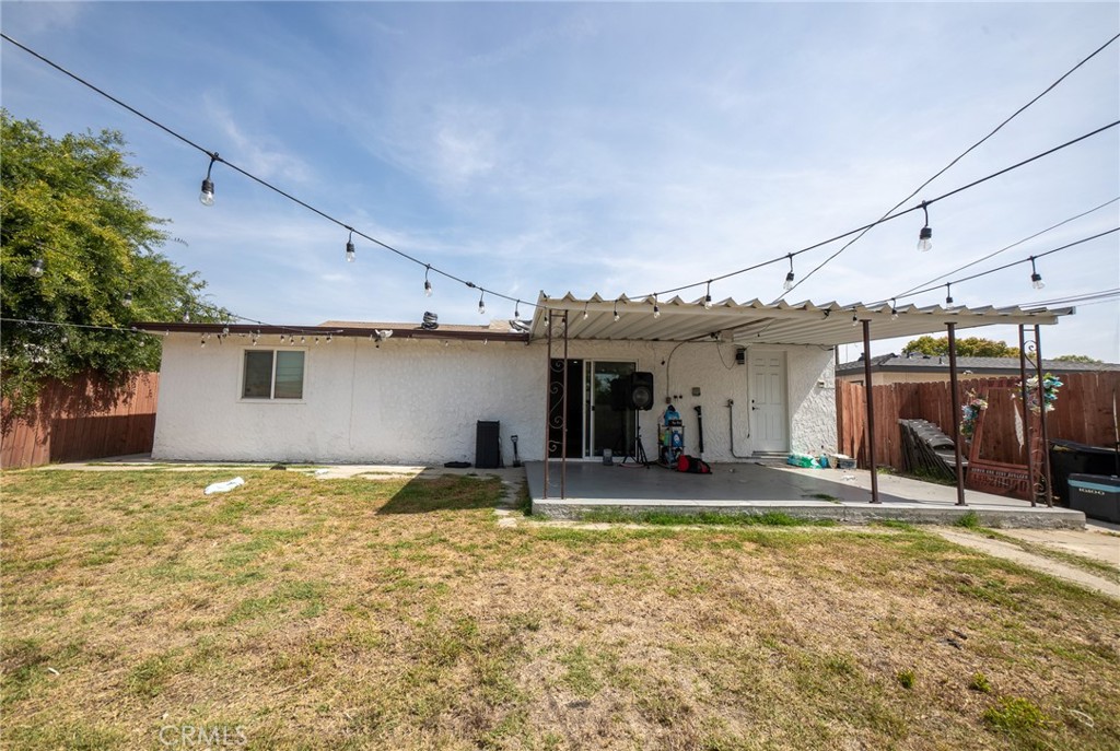 1699 Vine Property Photo 19