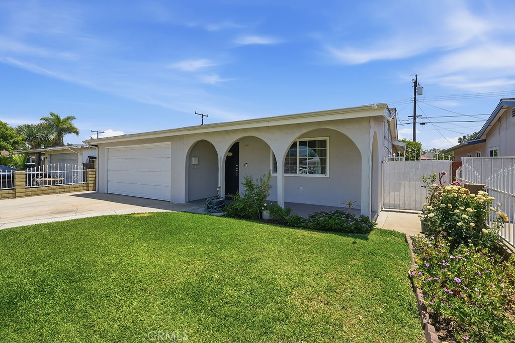 2224 Delnice Avenue Property Photo 4