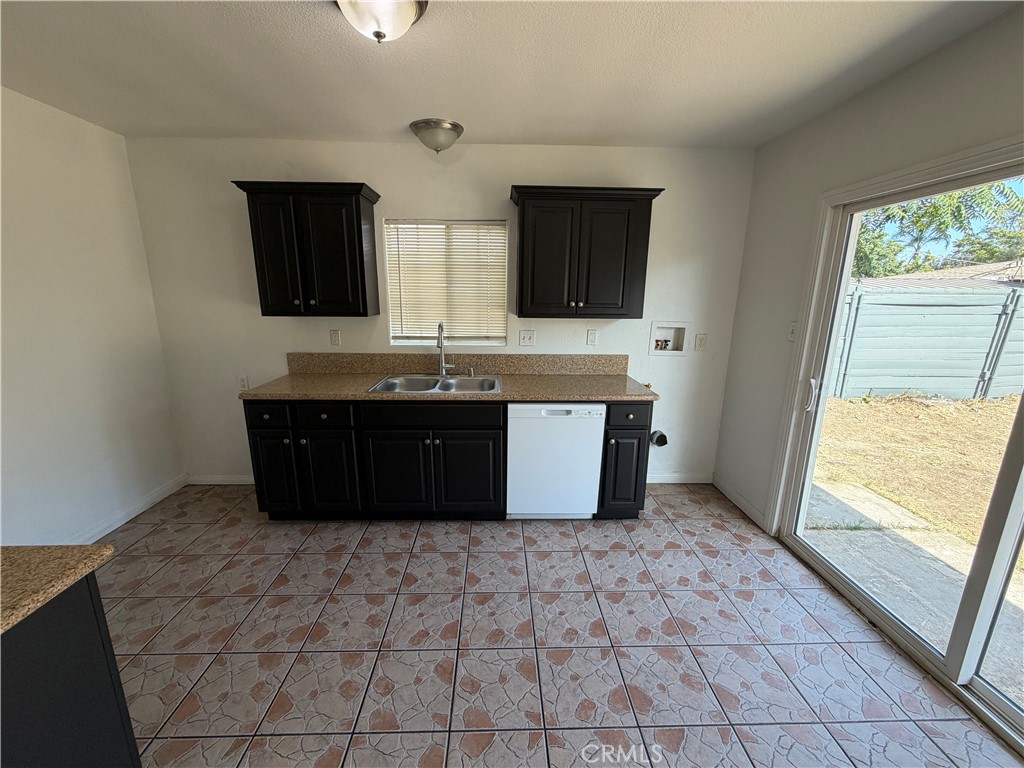 5750 Willard Way Property Photo 10