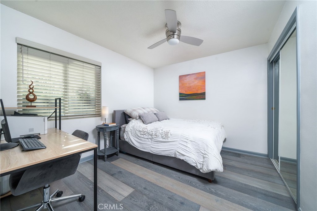 2129 N San Marcos Place Property Photo 18