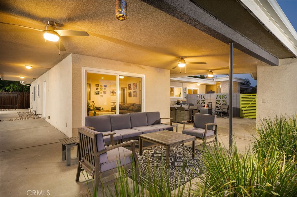2129 N San Marcos Place Property Photo 29