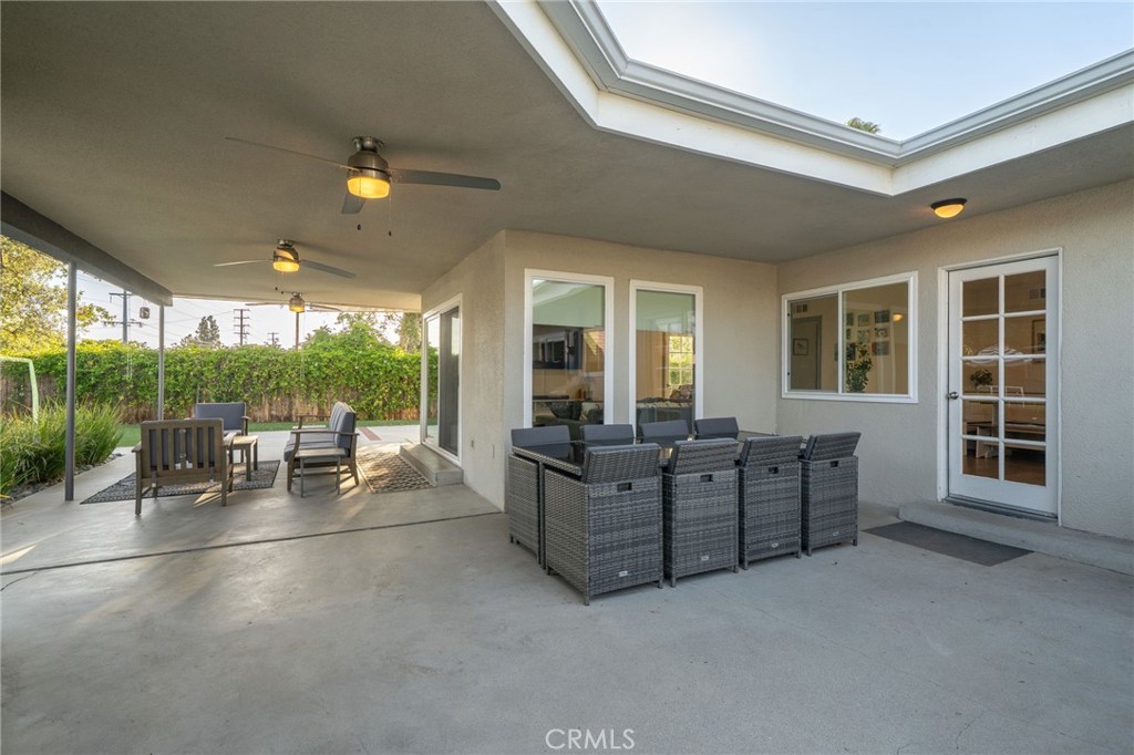 2129 N San Marcos Place Property Photo 33