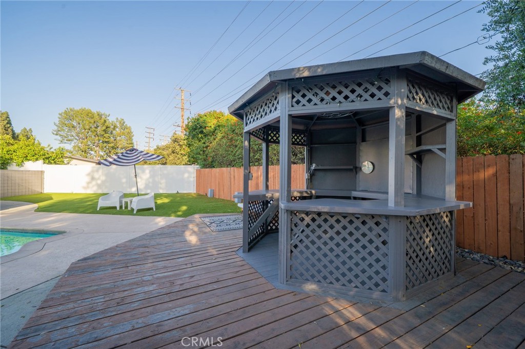 2129 N San Marcos Place Property Photo 43