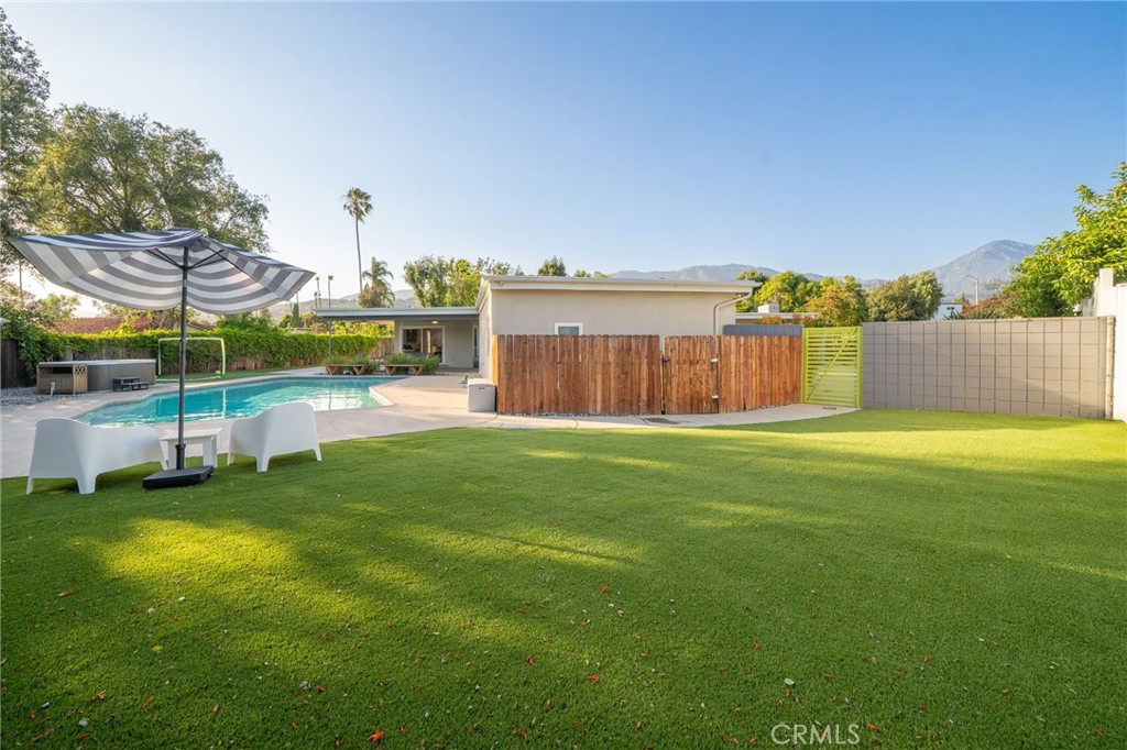 2129 N San Marcos Place Property Photo 45