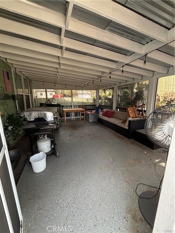 3297 N Pershing Property Photo 27