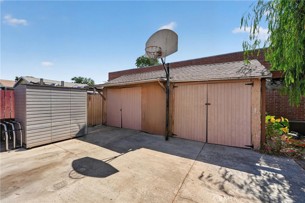 8000 Lou Dillon Avenue Property Photo 21