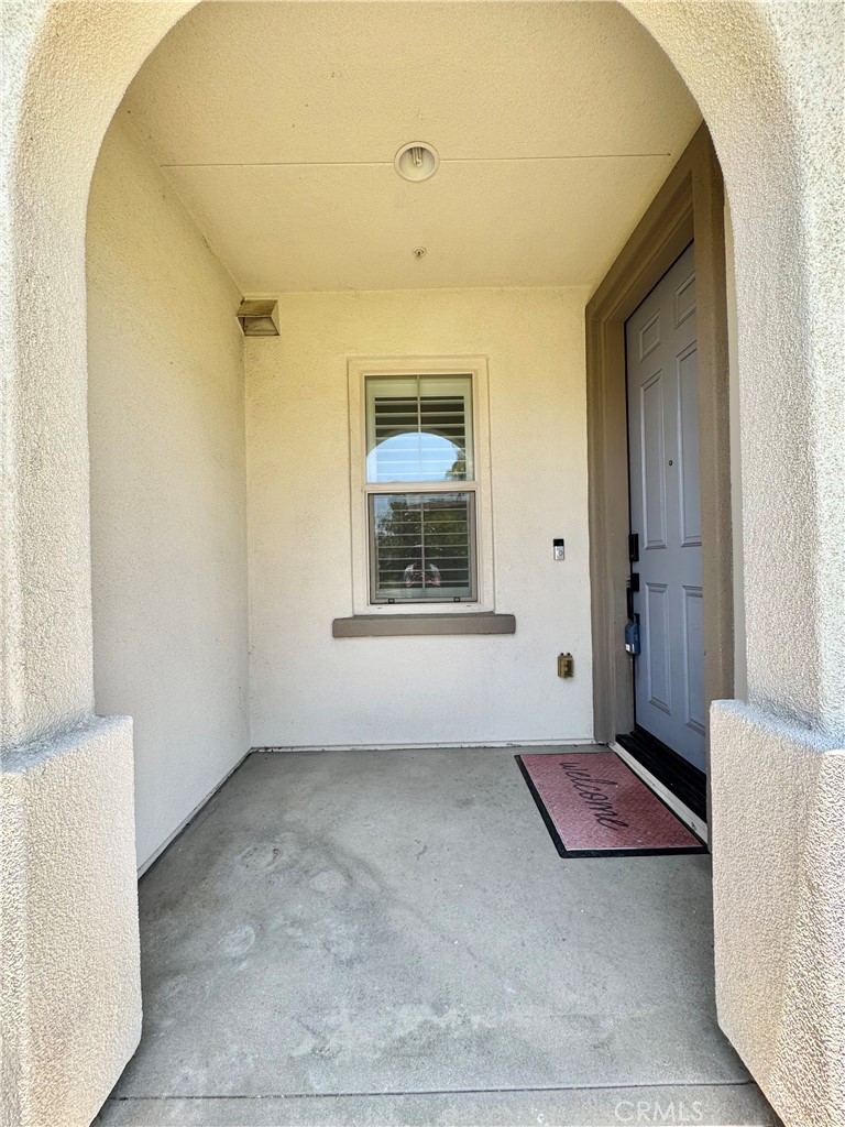 951 N Sunrise Lane B Property Photo 3