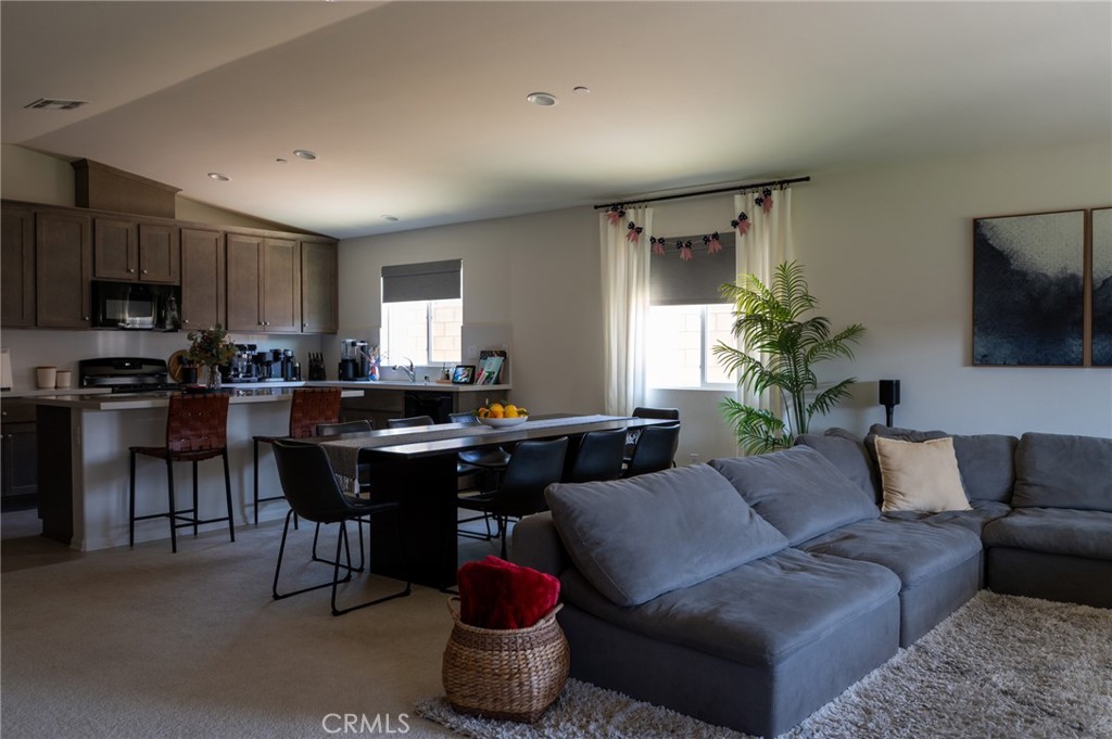 13366 Ficus Court Property Photo 6