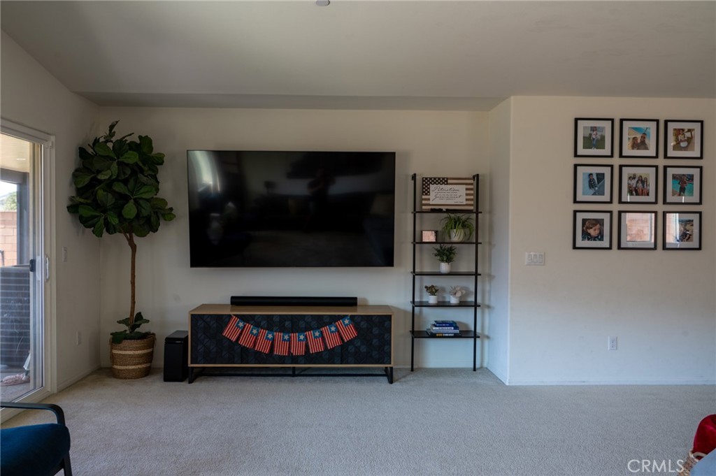 13366 Ficus Court Property Photo 8