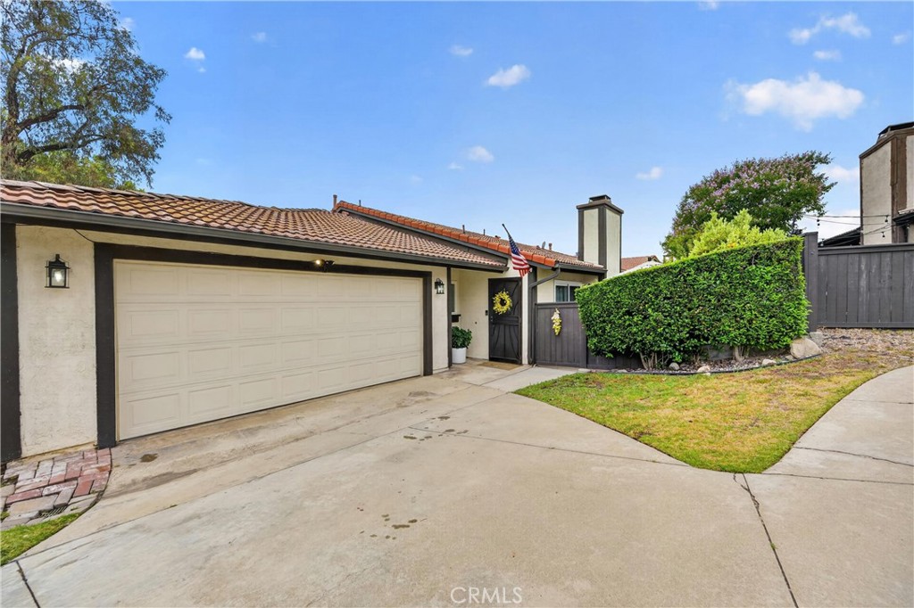 1817 N Solano Property Photo 1