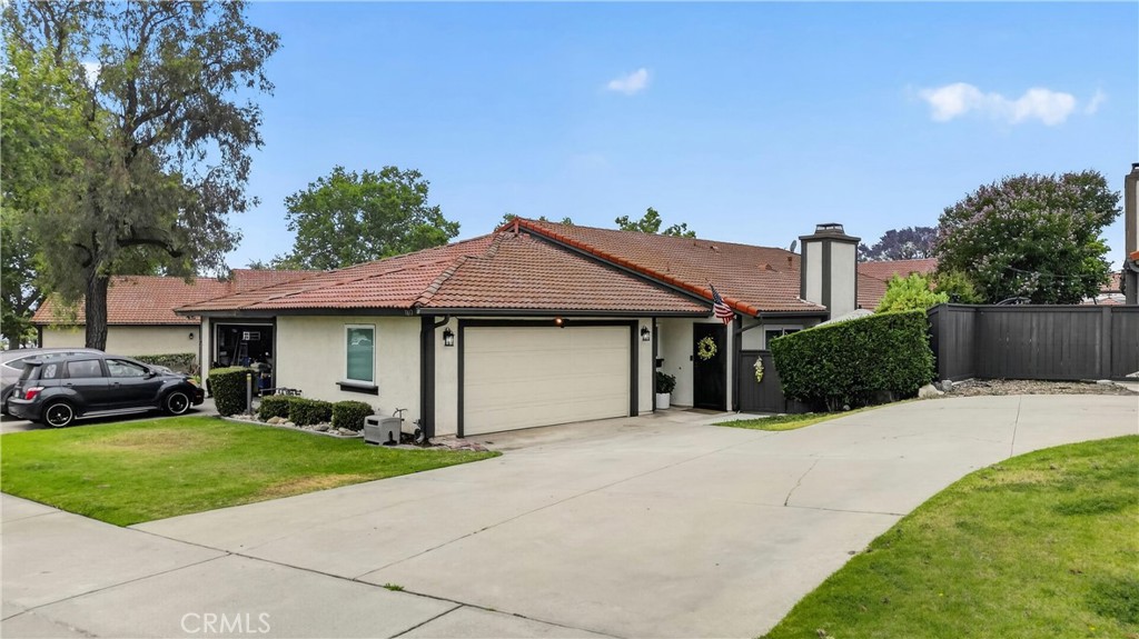 1817 N Solano Property Photo 2