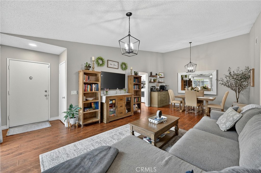 1817 N Solano Property Photo 3