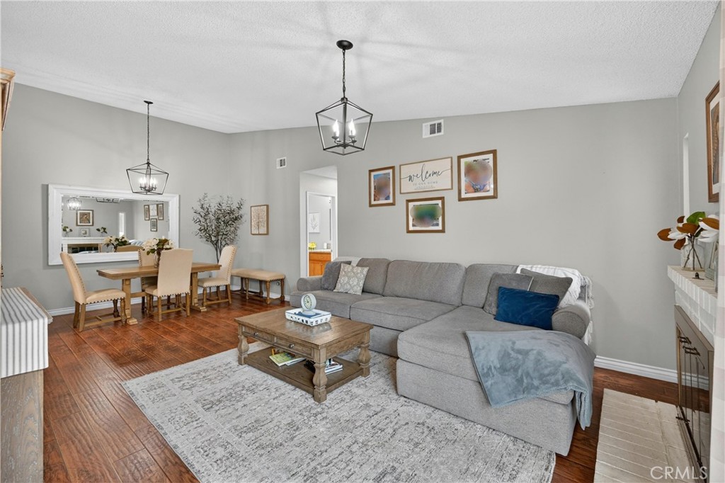 1817 N Solano Property Photo 4