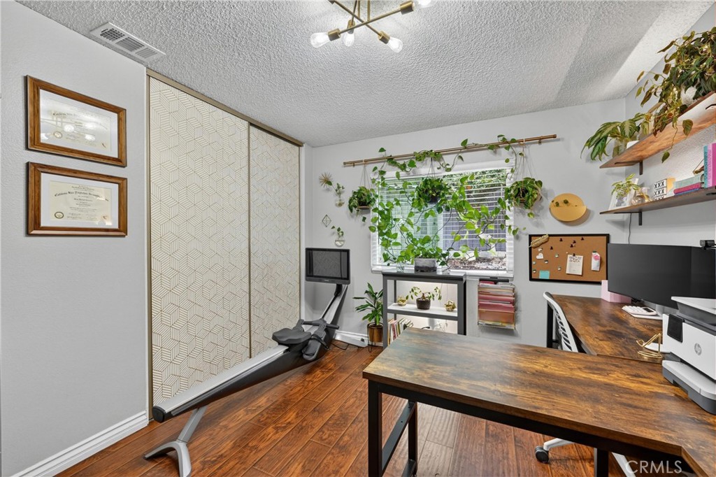 1817 N Solano Property Photo 23