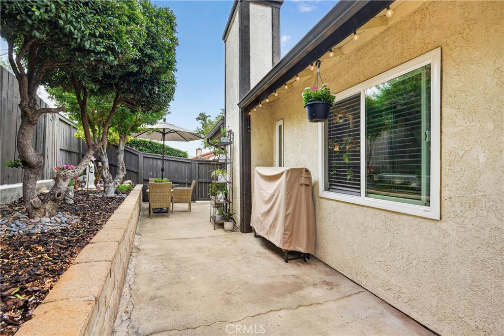 1817 N Solano Property Photo 31