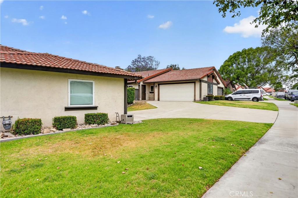 1817 N Solano Property Photo 32