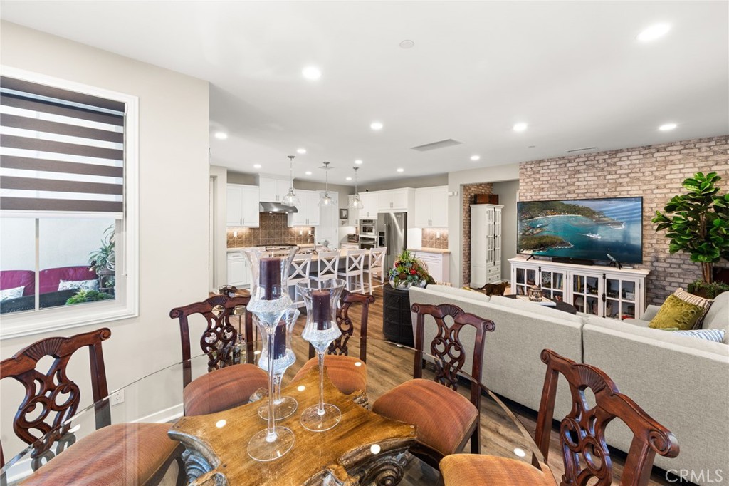 10832 Flora Park Property Photo 14