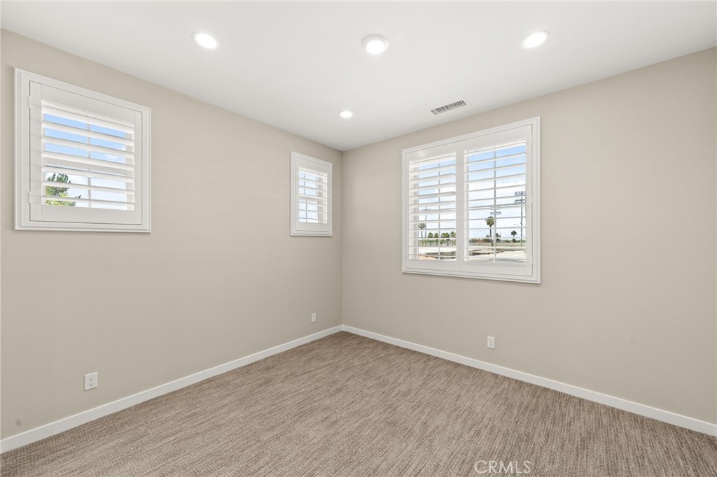 10832 Flora Park Property Photo 27