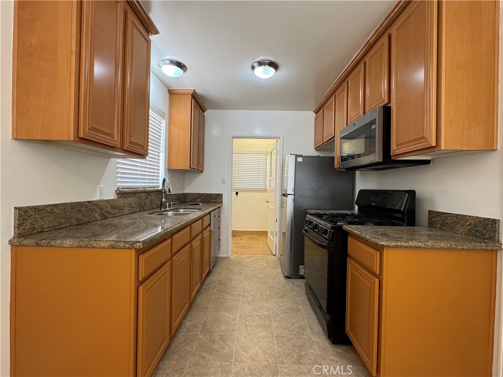 221 N Atlantic Property Photo 4